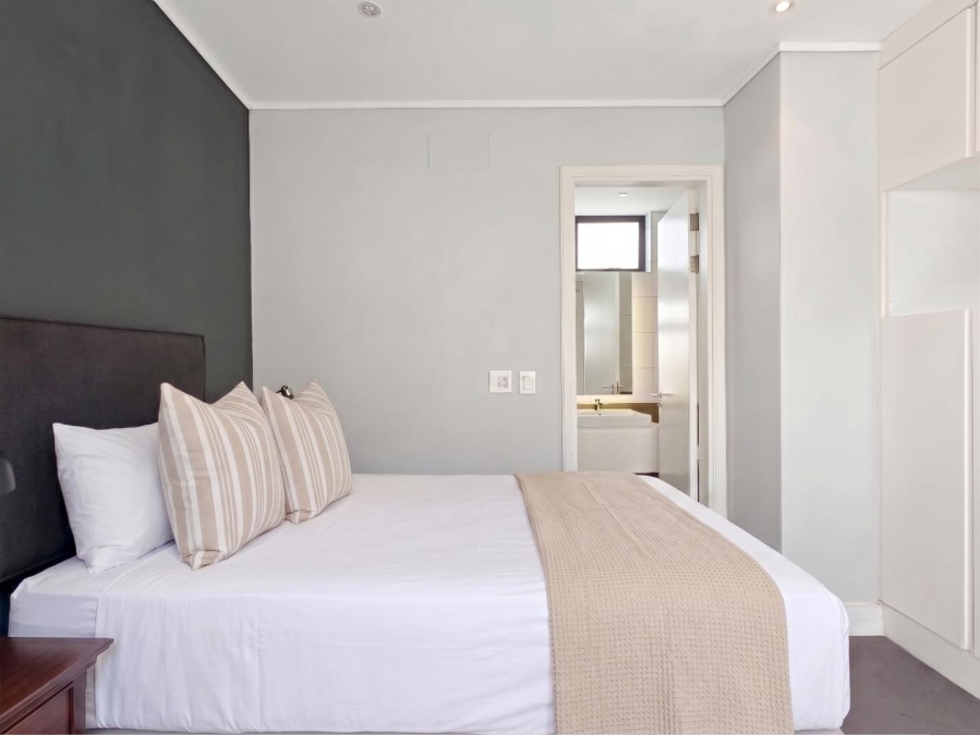 2 Bedroom Property for Sale in Green Point Western Cape